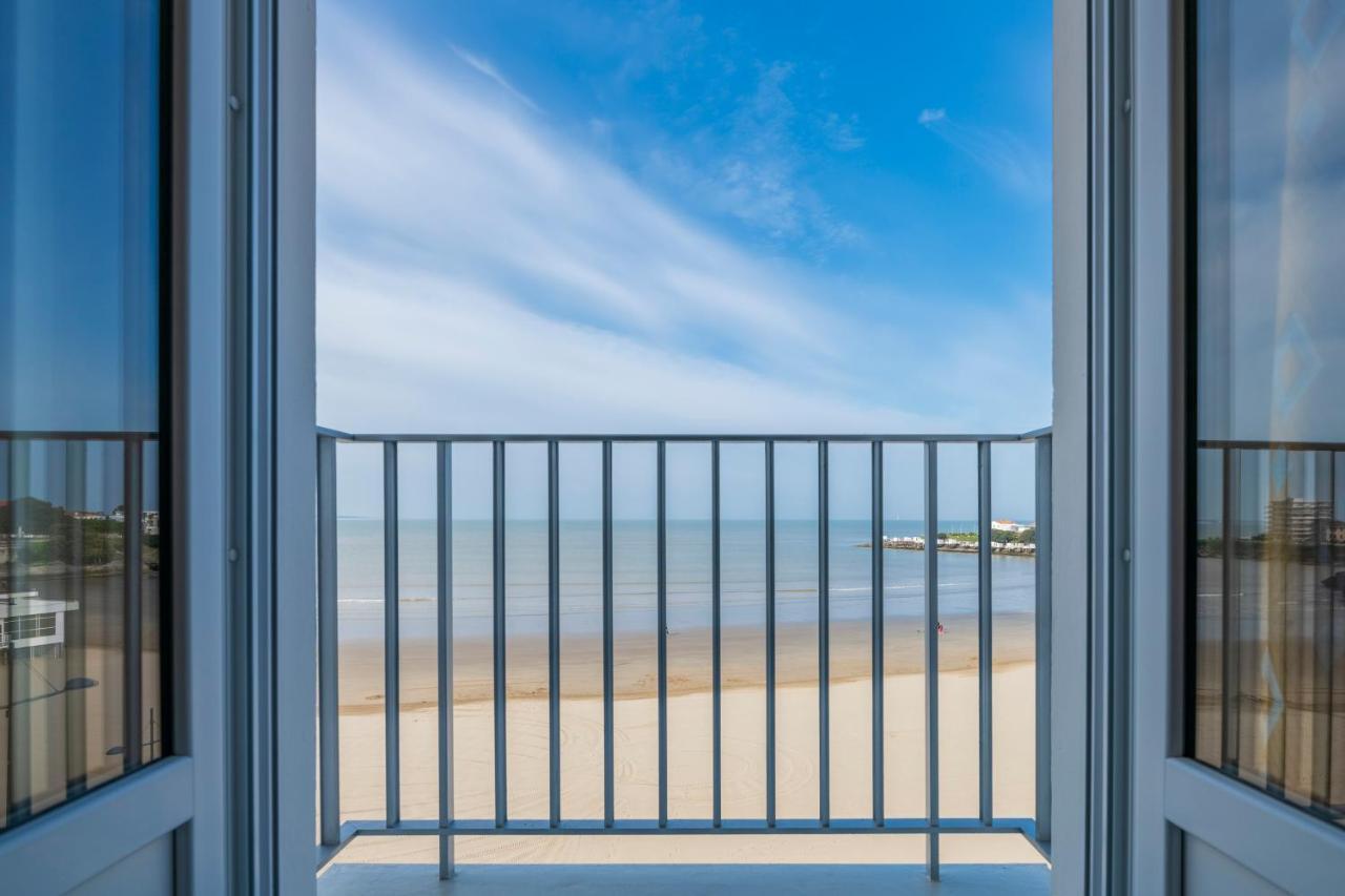 Cerise Royan - Le Grand Hotel De La Plage Exterior photo